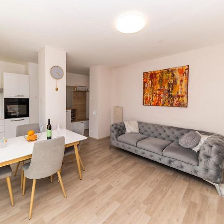Apartman Morena Apartment ซาดาร์ ภายนอก รูปภาพ
